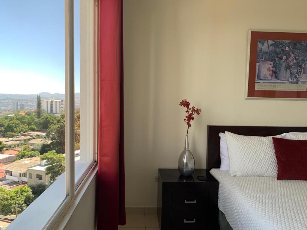Beautiful Apartment, Terrace With Incredible View, 3 Bdr, Escalon, Exclusive, Secure سان سلفادور المظهر الخارجي الصورة